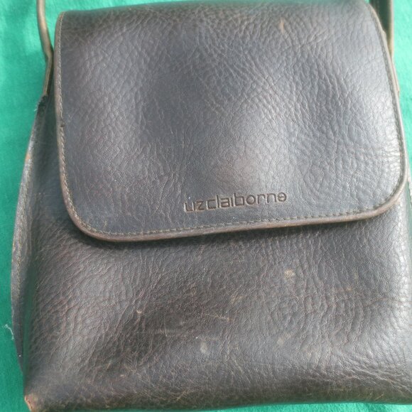 Liz Claiborne Thick Leather Distressed Style Shoulder Pouch Bag. - Picture 4 of 9